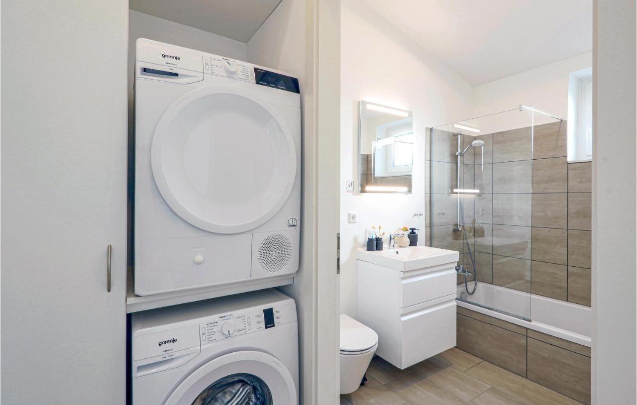3 Bedroom Awesome Home In Lembruch-Duemmer See מראה חיצוני תמונה
