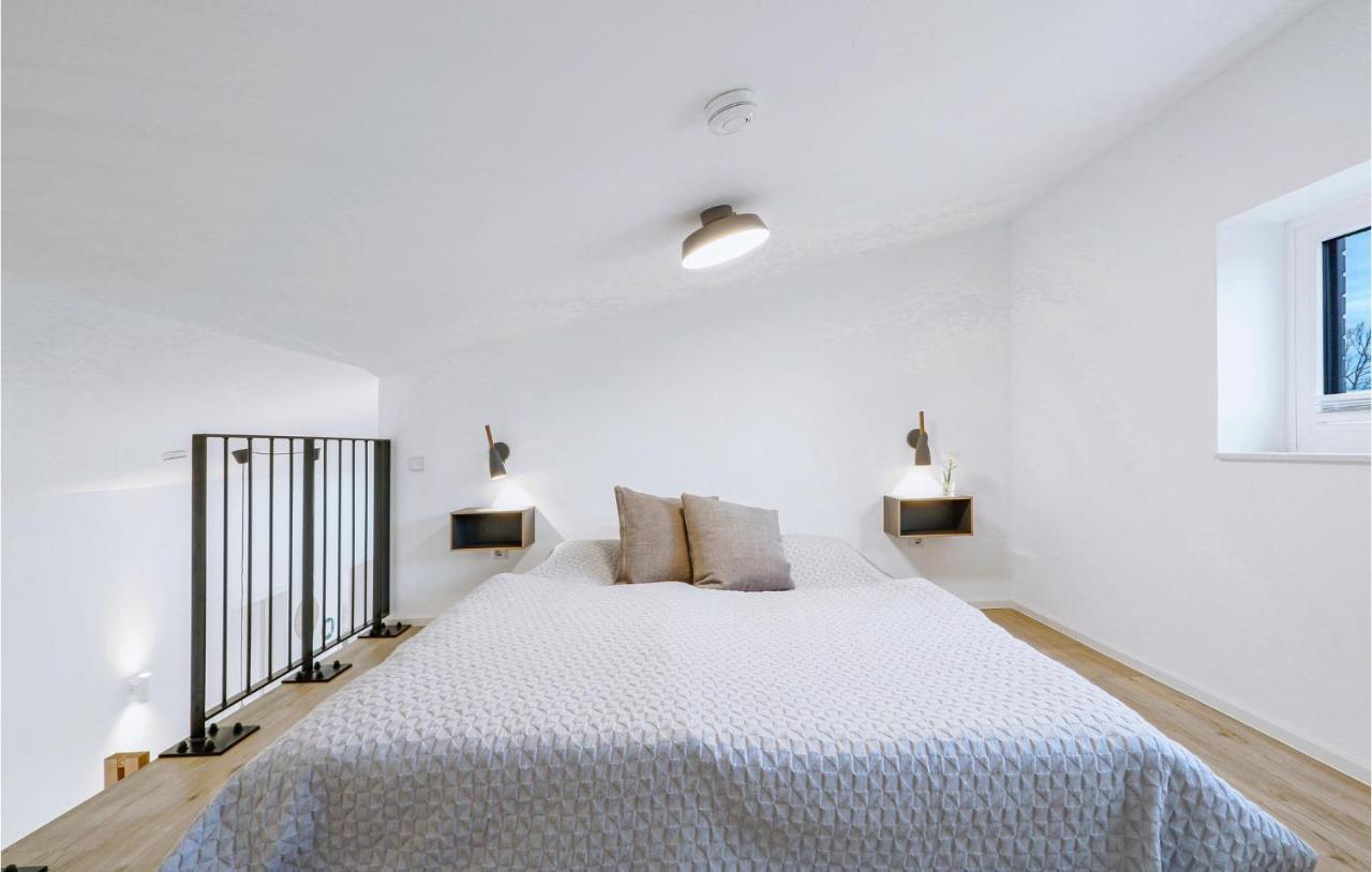3 Bedroom Awesome Home In Lembruch-Duemmer See מראה חיצוני תמונה